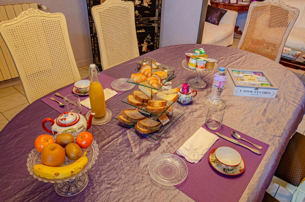 La Chambre D'Amis La Costignieres Montgueux ภายนอก รูปภาพ