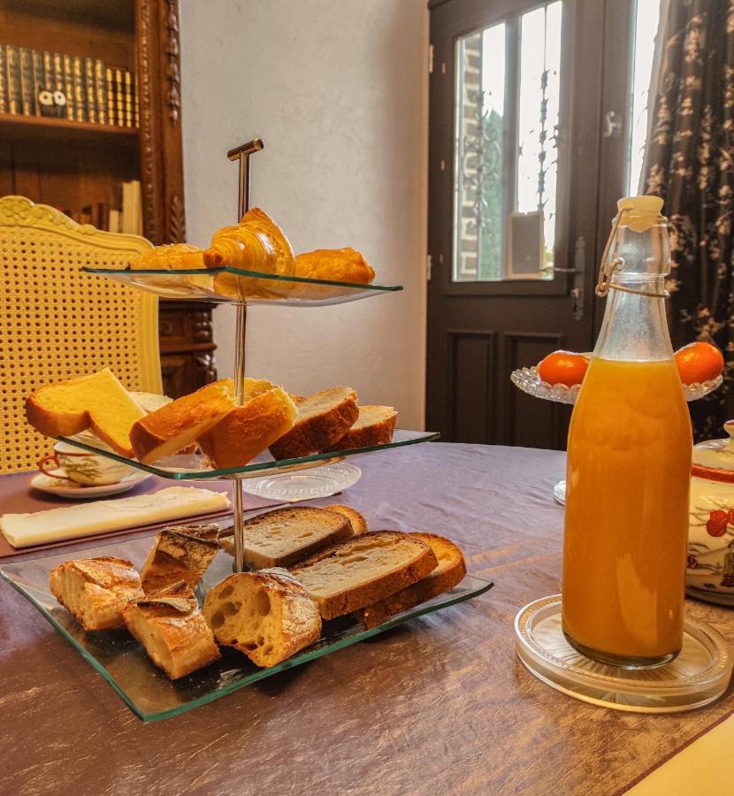 La Chambre D'Amis La Costignieres Montgueux ภายนอก รูปภาพ
