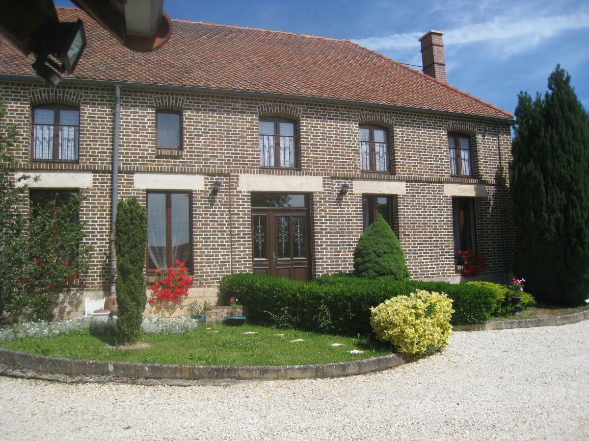 La Chambre D'Amis La Costignieres Montgueux ภายนอก รูปภาพ