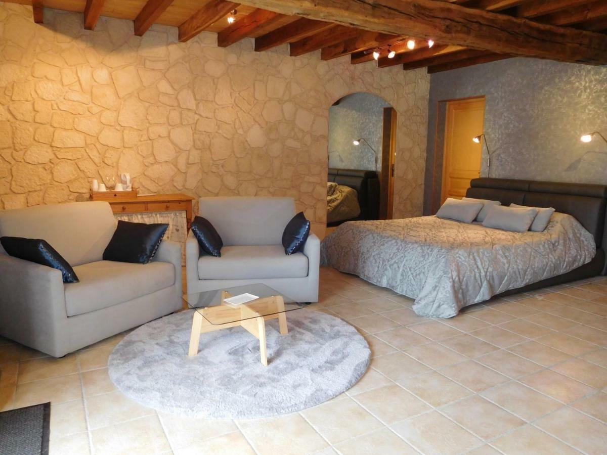 La Chambre D'Amis La Costignieres Montgueux ภายนอก รูปภาพ