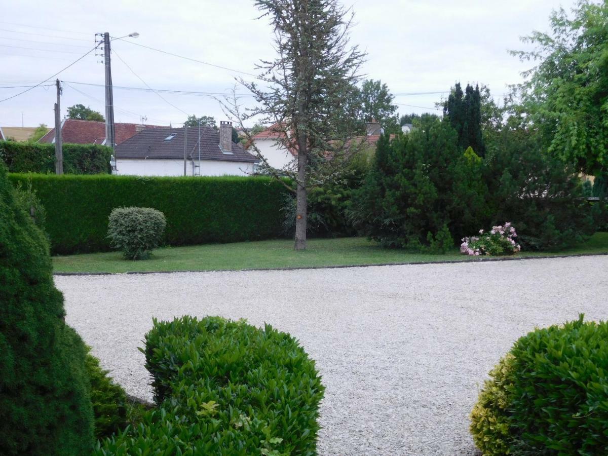 La Chambre D'Amis La Costignieres Montgueux ภายนอก รูปภาพ