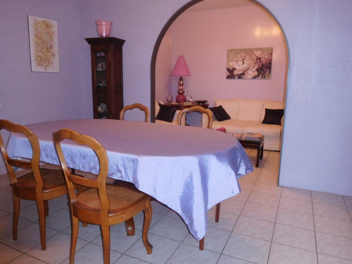 La Chambre D'Amis La Costignieres Montgueux ภายนอก รูปภาพ