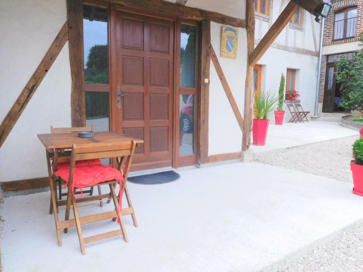 La Chambre D'Amis La Costignieres Montgueux ภายนอก รูปภาพ