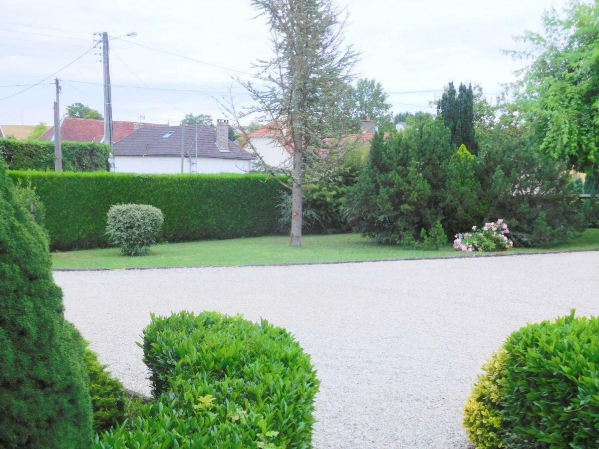 La Chambre D'Amis La Costignieres Montgueux ภายนอก รูปภาพ