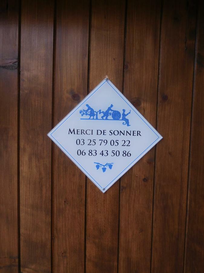 La Chambre D'Amis La Costignieres Montgueux ภายนอก รูปภาพ